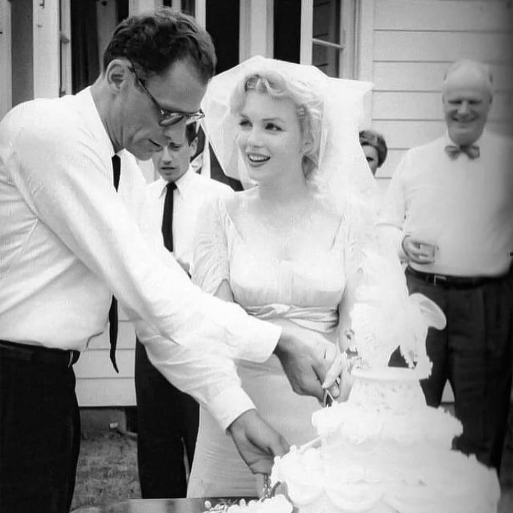 Hinh anh Bí mật đằng sau chiếc đầm sequin huyền thoại của Marilyn Monroe 3