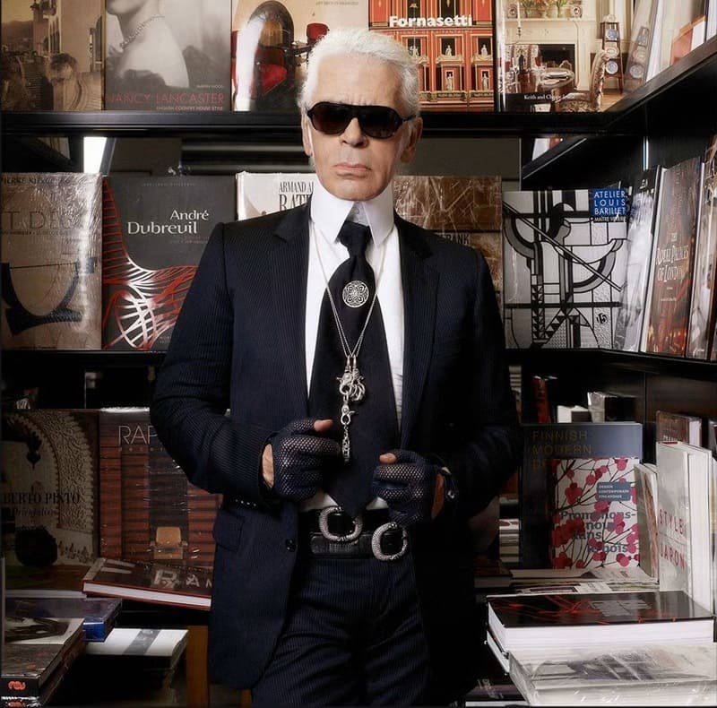 Hinh anh Khi sách trở thành biểu tượng phong cách mới 1