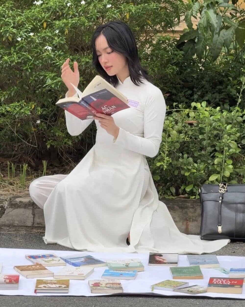 Hinh anh Khi sách trở thành biểu tượng phong cách mới 5