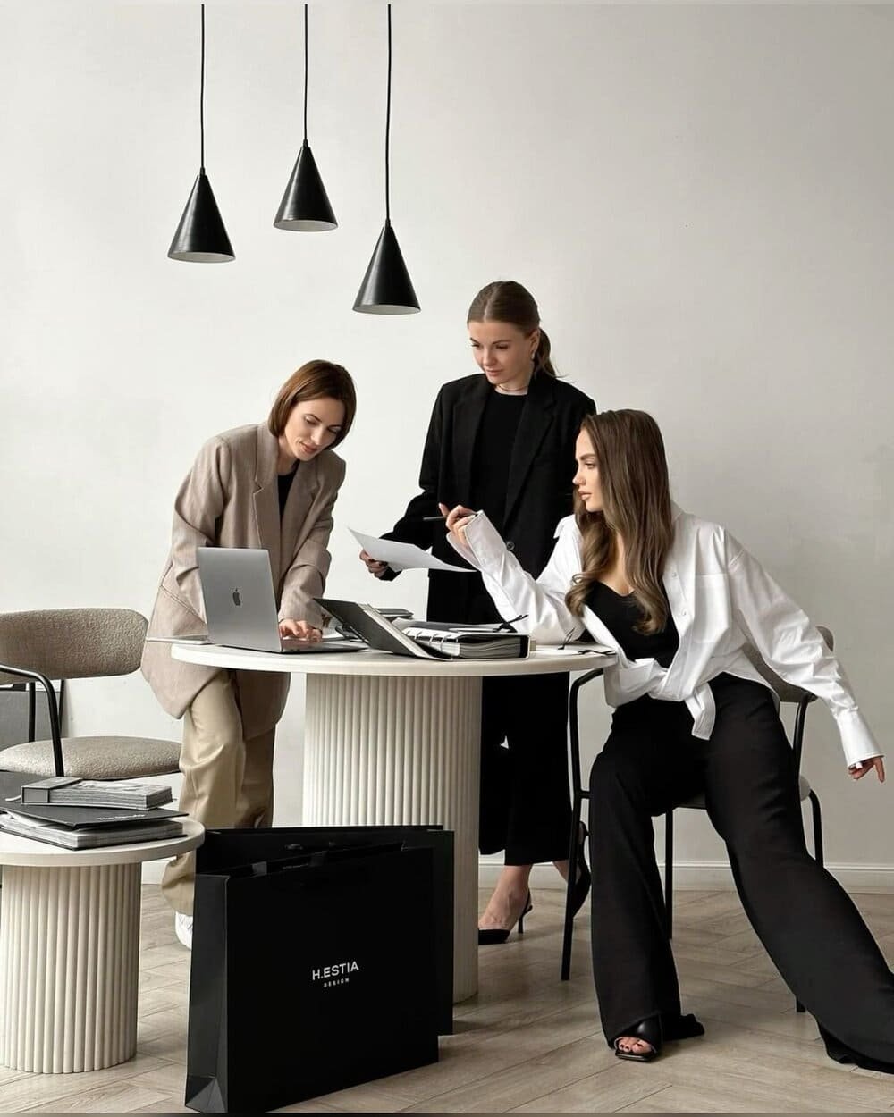 Hinh anh Kỷ nguyên AI: Thách thức hay cơ hội cho phụ nữ? 3