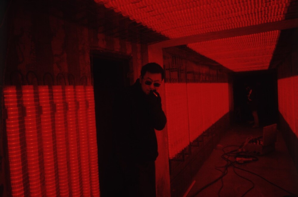 Hinh anh Wing Shya: Người kể chuyện 'ngoài khung' của Vương Gia Vệ 2