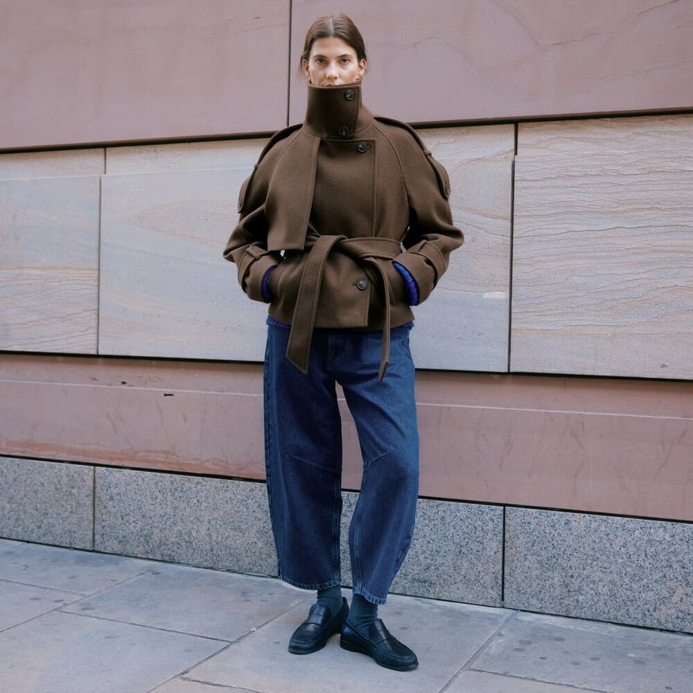 Hinh anh Áo khoác cổ phễu – item 'ẩn mình' nhưng đầy tiếng nói mùa Thu Đông 2025 7