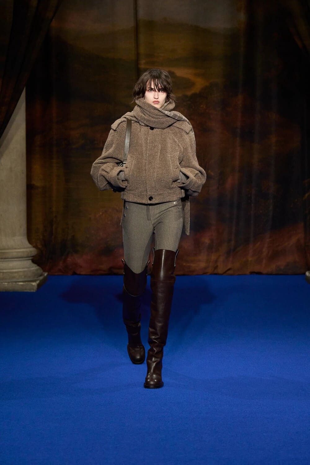 Hinh anh Stella McCartney, Khaite hay Altuzarra 4