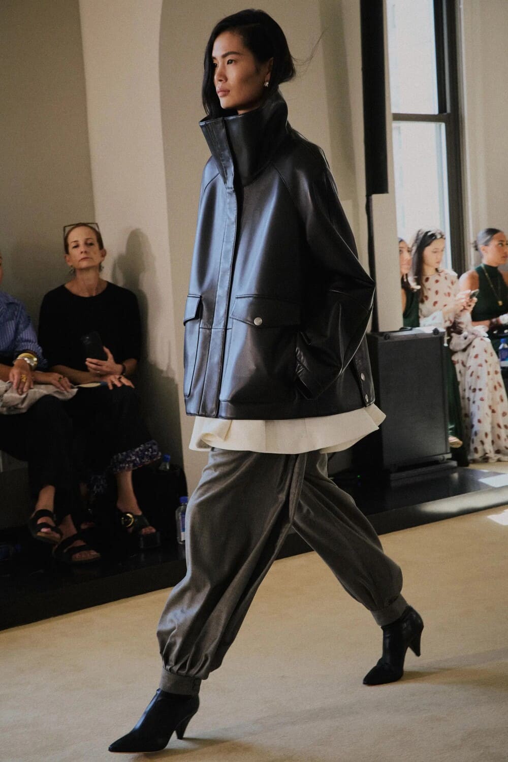 Hinh anh Stella McCartney, Khaite hay Altuzarra 7