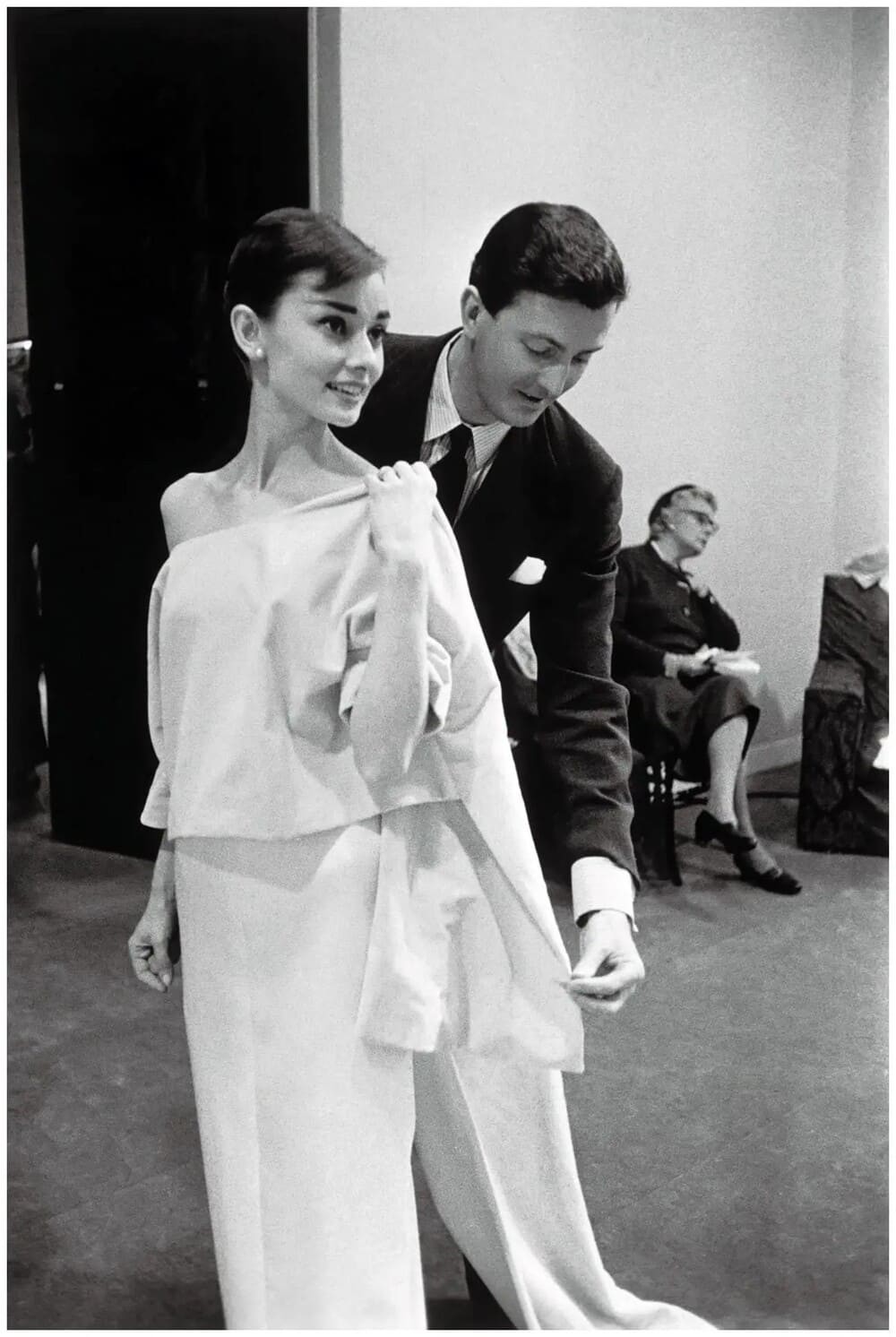 Hinh anh Audrey Hepburn & Hubert de Givenchy: Khi thời trang hóa tình bạn vĩnh cửu 2