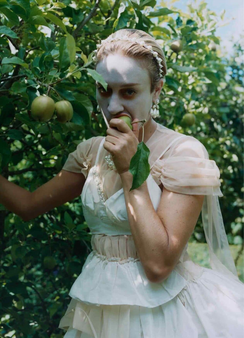 Hinh anh 9 cuốn sách thời trang, nghệ thuật và nhiếp ảnh 6