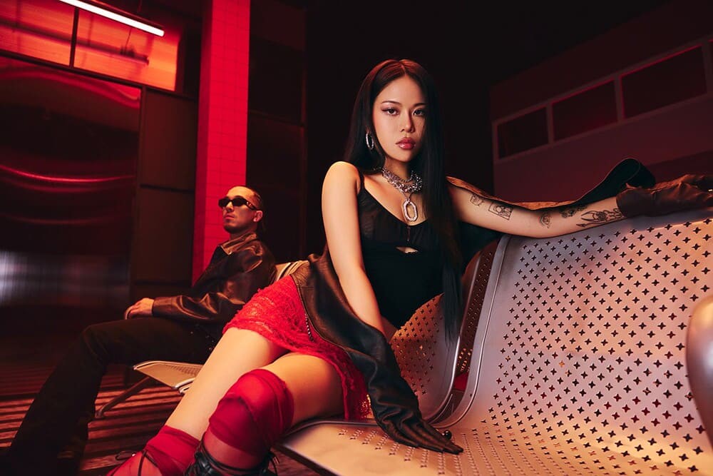 Hinh anh tlinh - mảnh ghép hoàn hảo cho 'Polite' của SonaOne 5