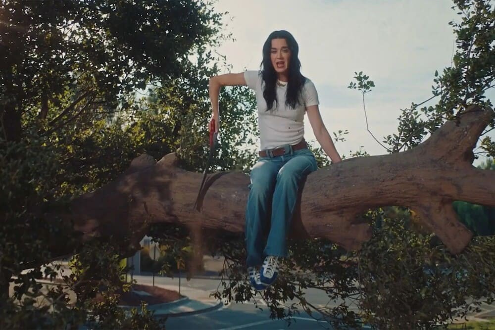 Hinh anh Katy Perry dùng 'Băng dán' để kể về tan vỡ với Orlando Bloom 1