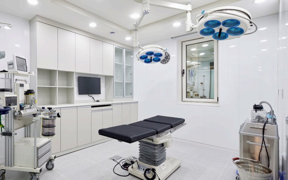 Trang thiết bị trong một cơ sở thẩm mỹ tại Seoul