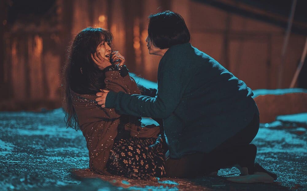 Hinh anh 'Không bông tuyết nào trong sạch': Khi sự thật cũng biết nói dối 8