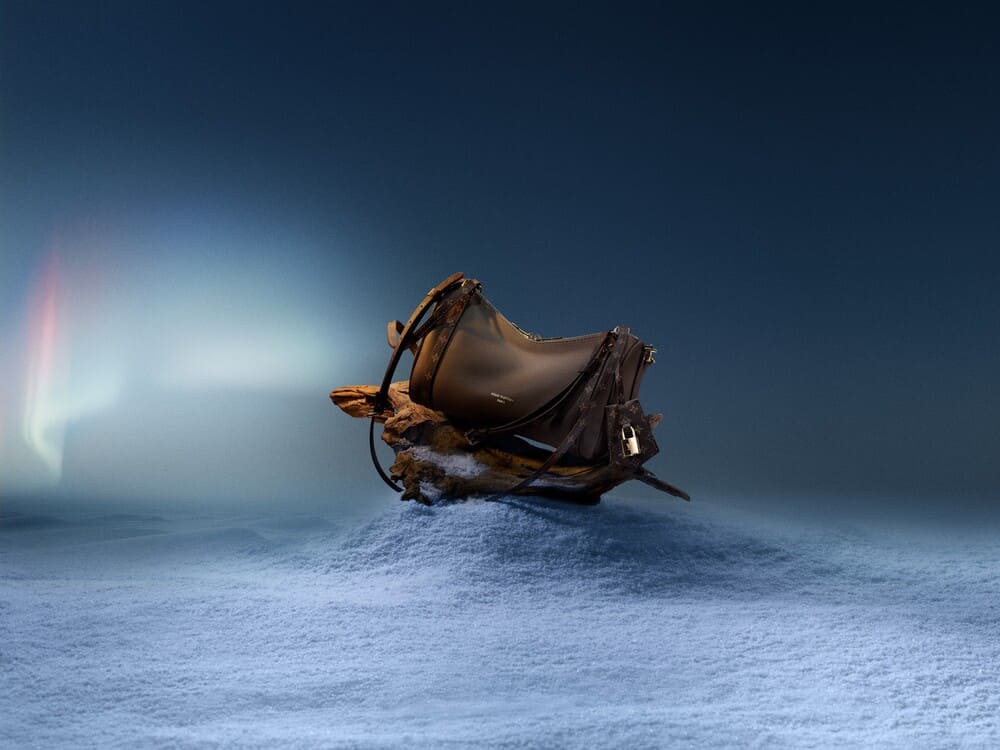 Hinh anh Louis Vuitton Holiday 2025: Chuyến du hành của những ngọn đèn và ký ức 11