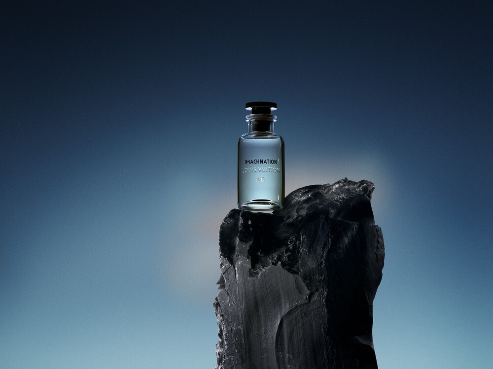 Hinh anh Louis Vuitton Holiday 2025: Chuyến du hành của những ngọn đèn và ký ức 12