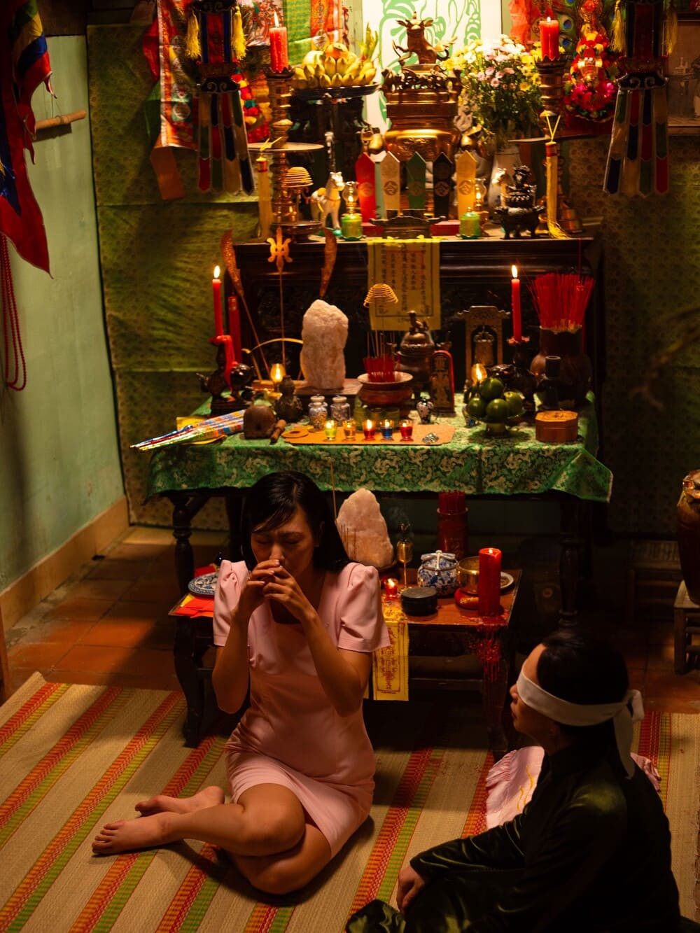 Hinh anh Quỷ tha ma bắt: Thai chiêu tài - Bảng màu và thanh âm thuần Việt 3