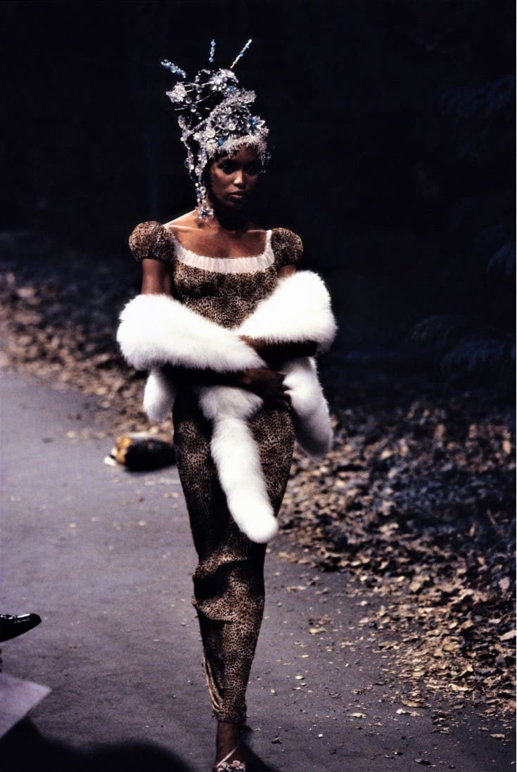 Hinh anh Ba biểu tượng haute couture dưới bàn tay của phù thủy John Galliano 5