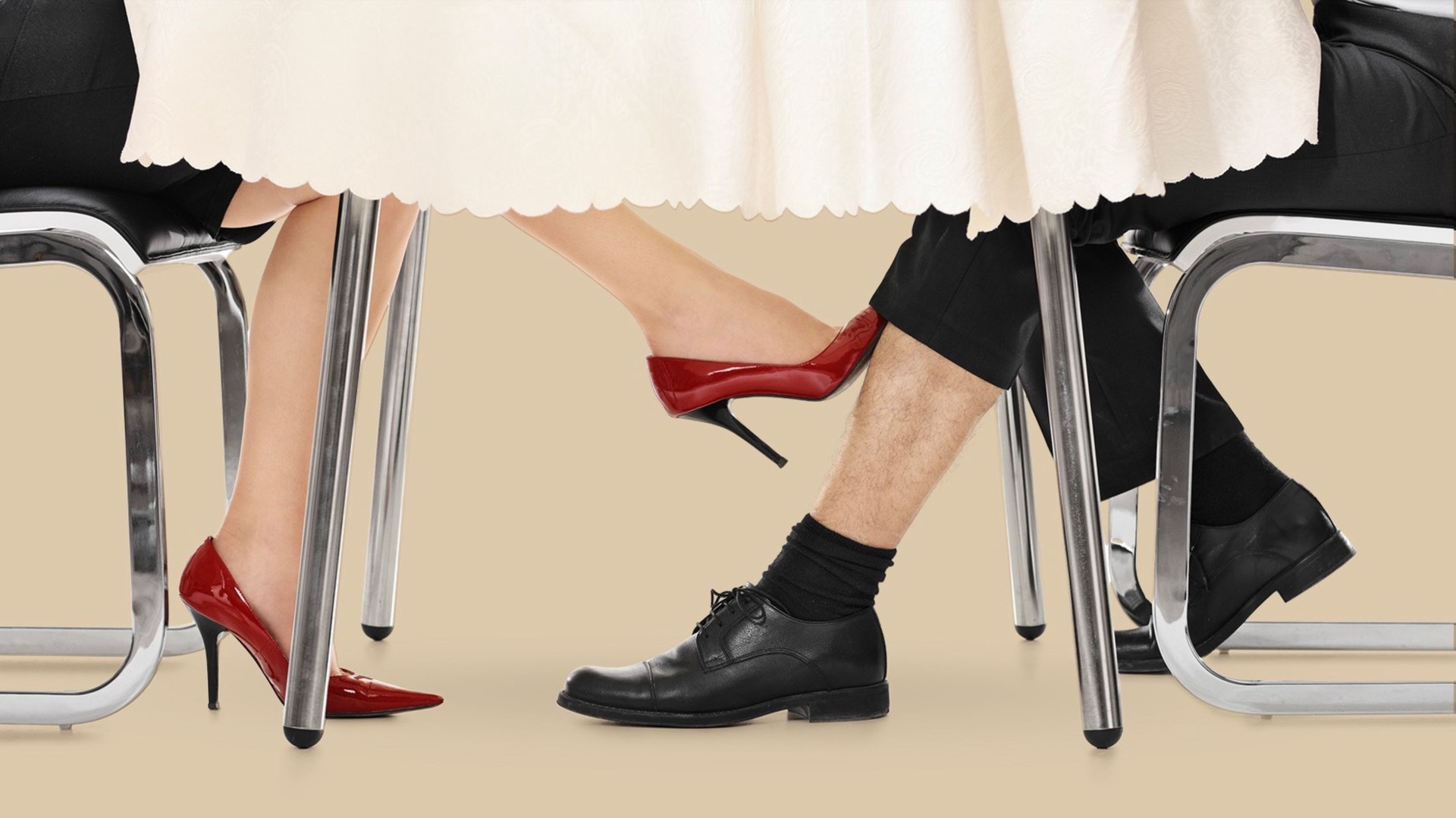 Ngoại tình vi mô – Khi sự phản bội không còn nằm ở hành vi “lớn”