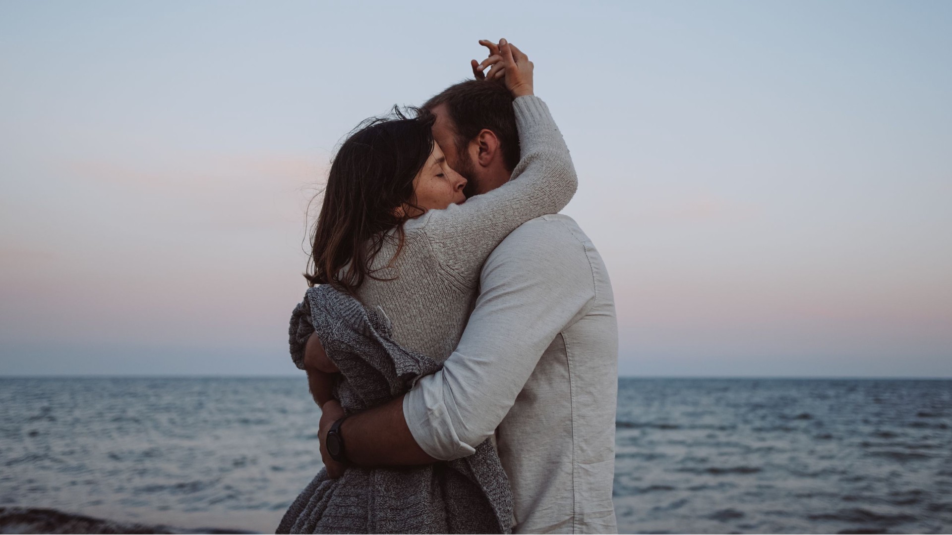 Hinh anh 2025 sắp qua rồi và chúng ta đã học được gì từ tình yêu? 1