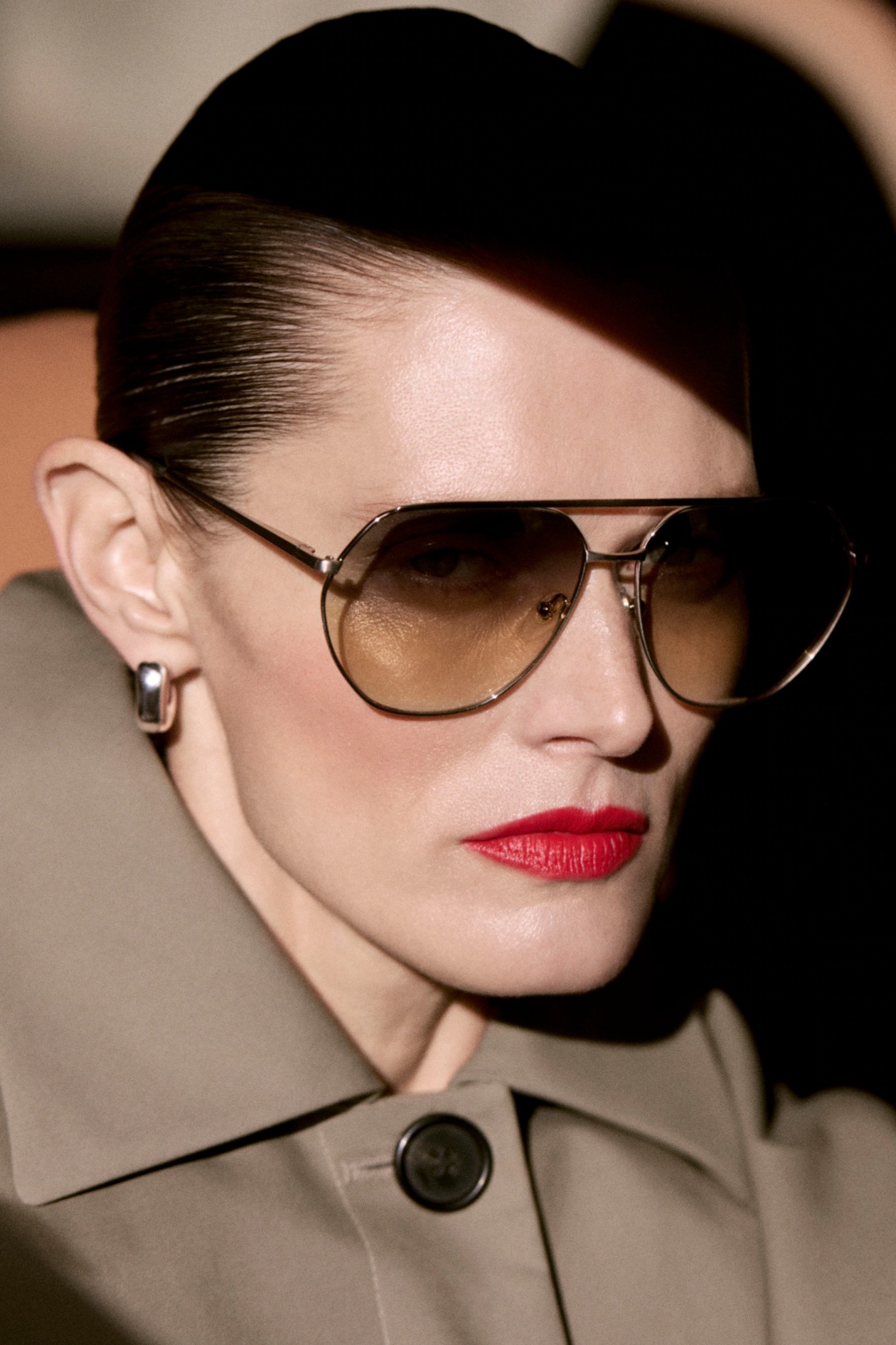 Hinh anh COS: Ngôi sao đang lên của thời trang đương đại 14