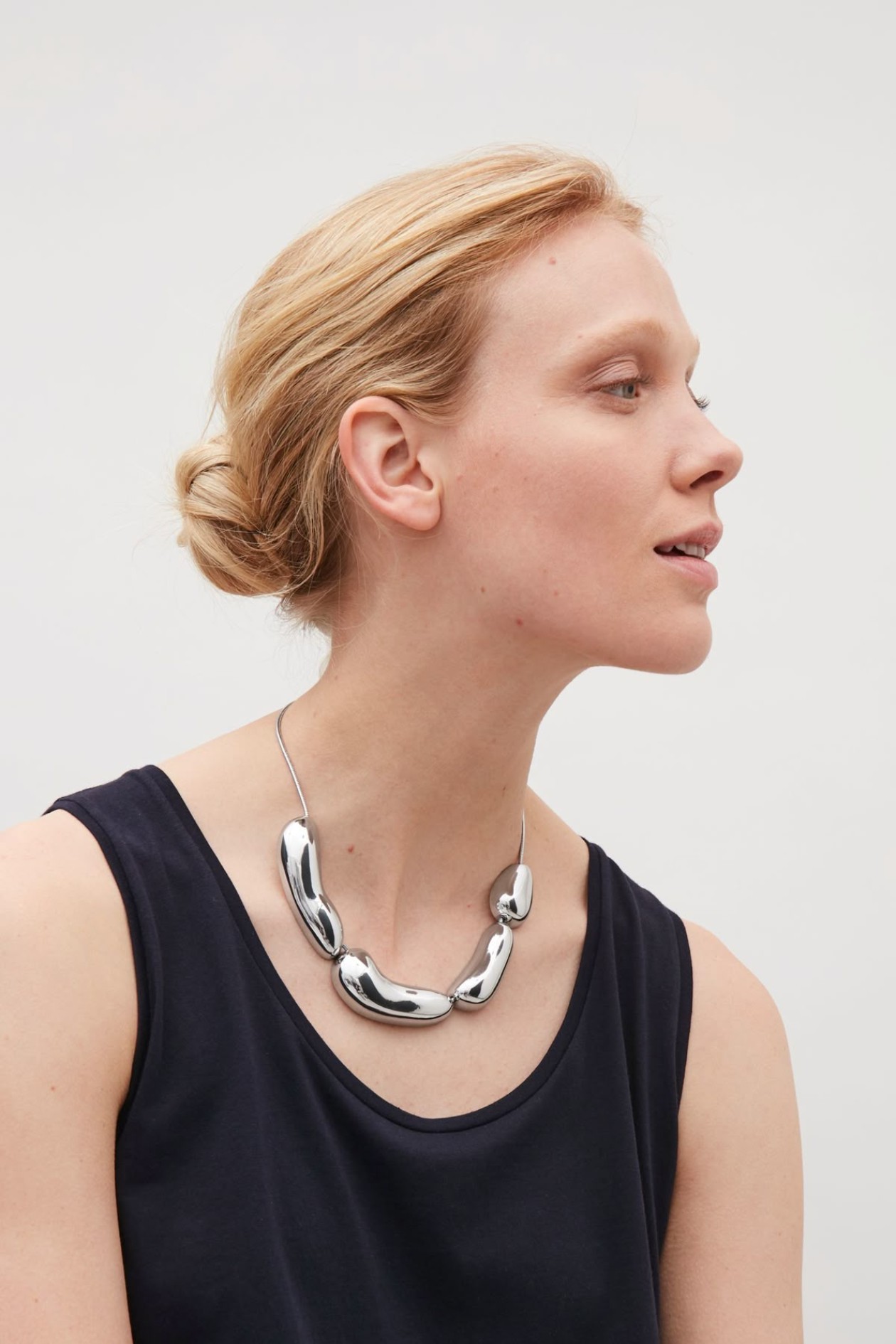 Hinh anh COS: Ngôi sao đang lên của thời trang đương đại 2