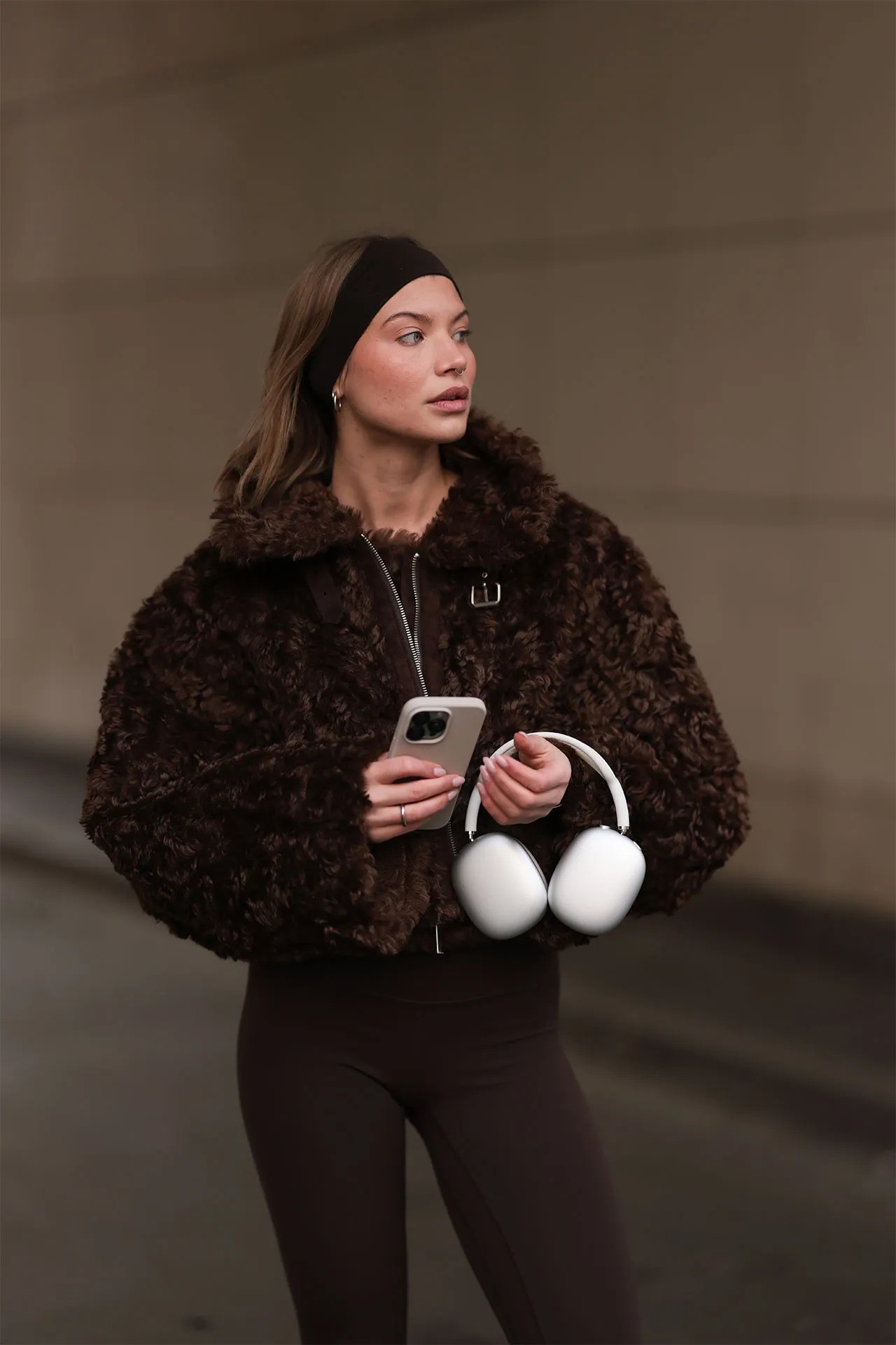 Hinh anh Nghệ thuật của việc diện đồ mặc nhà "xuống phố" 23