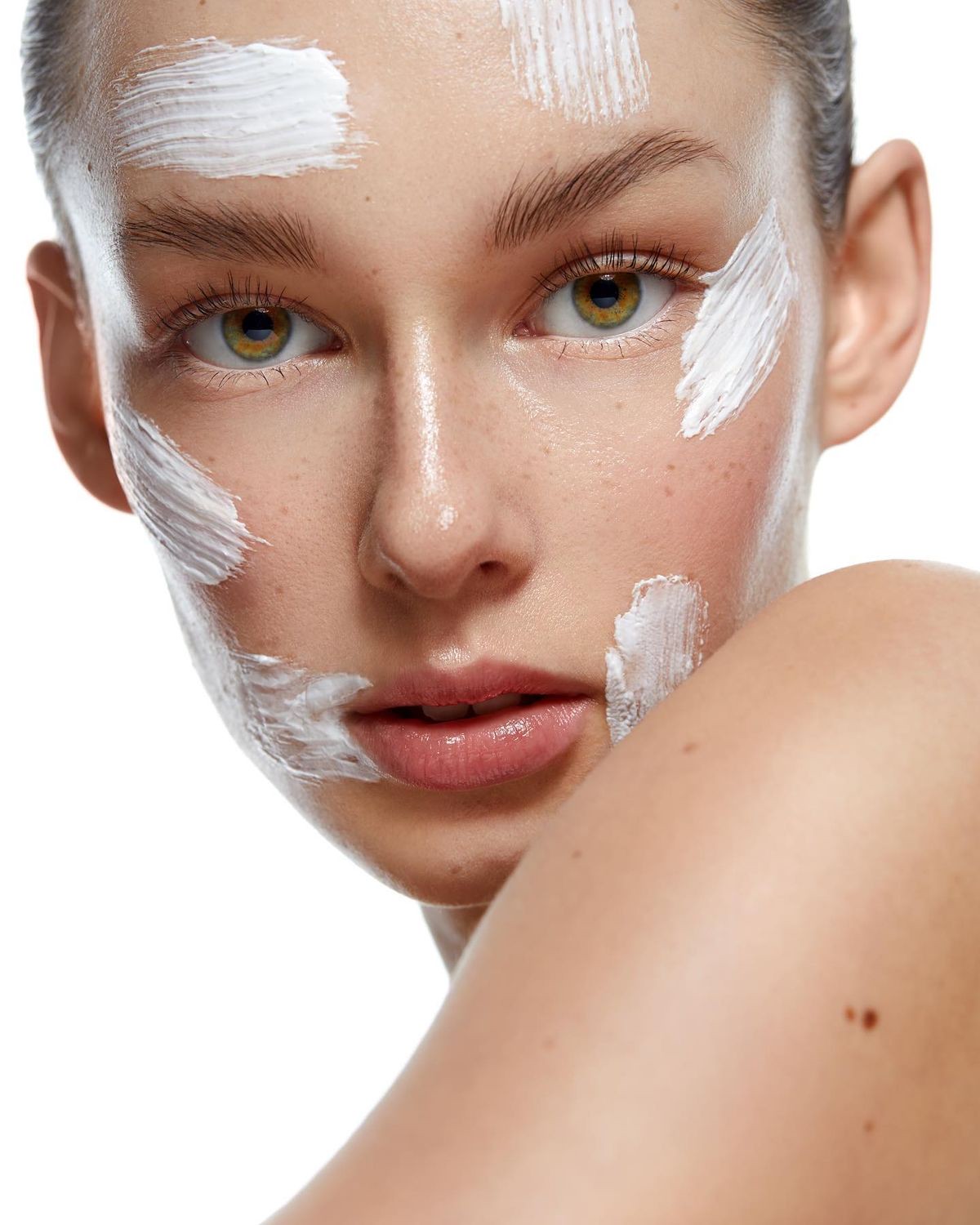 Hinh anh Tham khảo: Marie Claire Anh 1