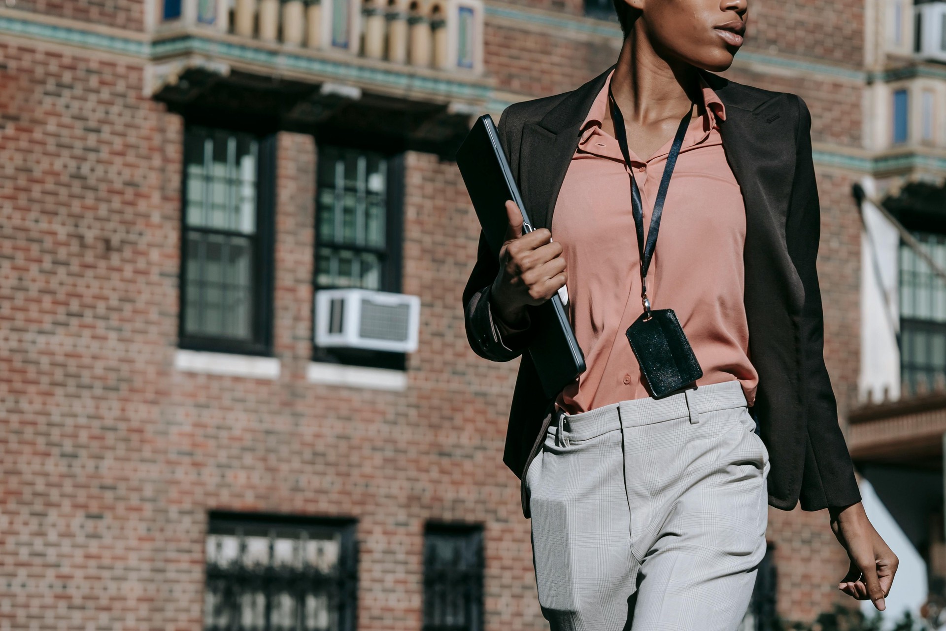 Hội chứng Kẻ Mạo Danh- Chiến lược “lấy độc trị độc”