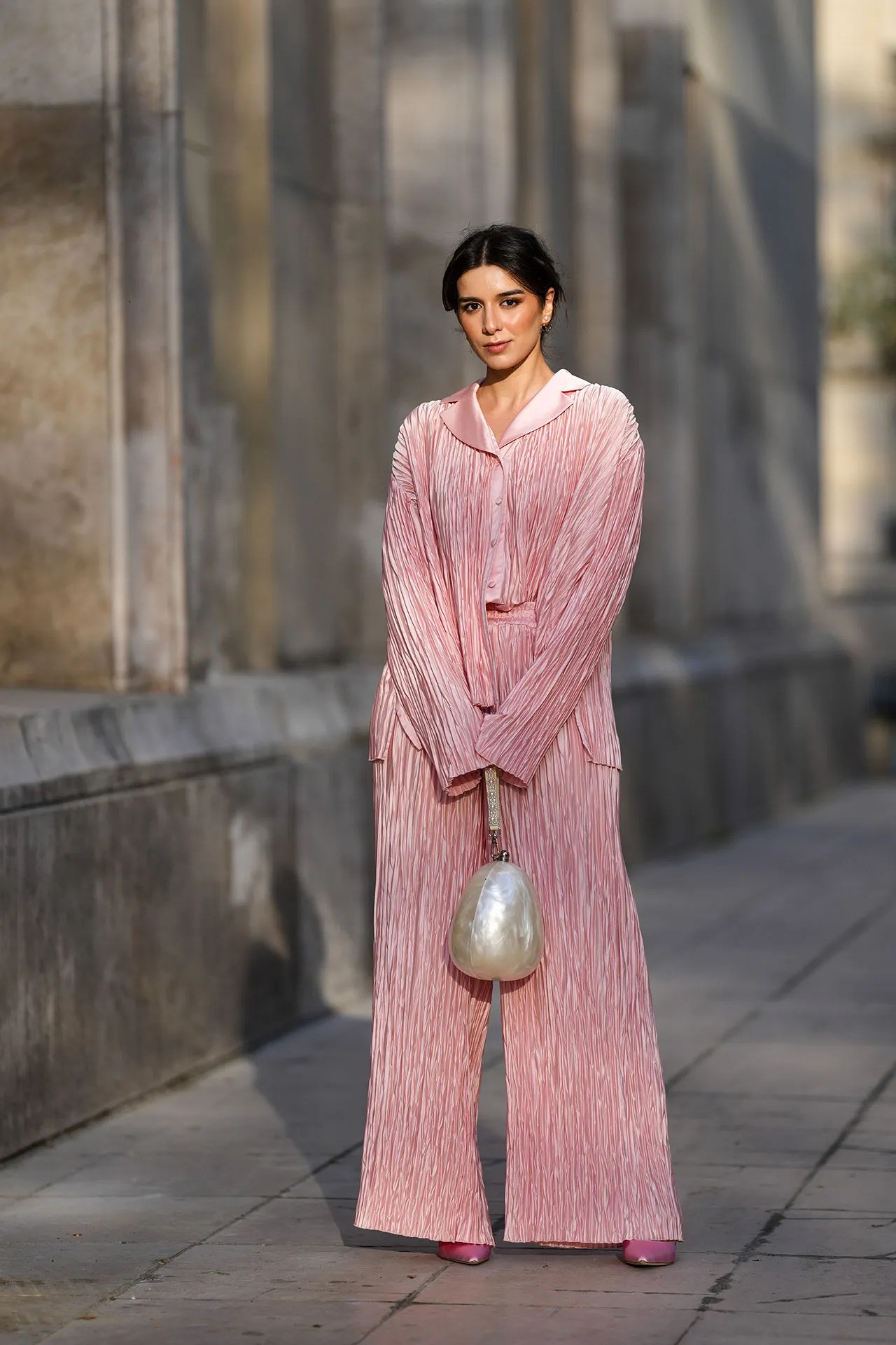 Hinh anh Nghệ thuật của việc diện đồ mặc nhà "xuống phố" 8