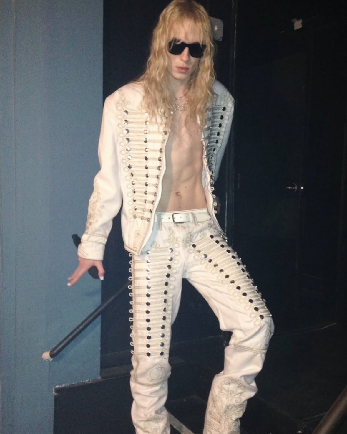 Hinh anh Áo khoác Napoleon trở lại: Khi tinh thần quân phục bước vào thời trang đương đại 5