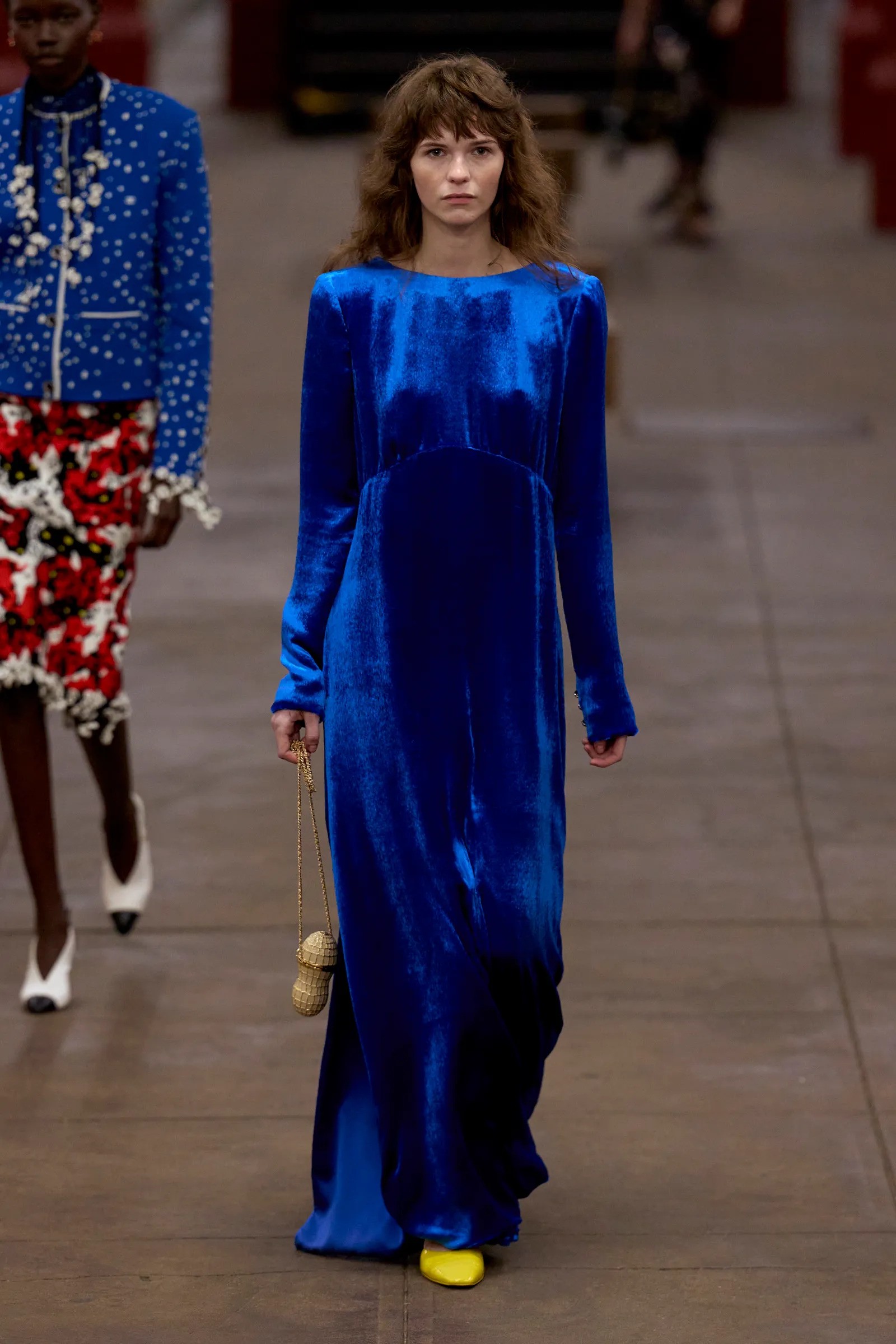 Hinh anh Xanh cobalt: gam màu đang chiếm lĩnh cả thảm đỏ lẫn đời sống của sao Hollywood 2