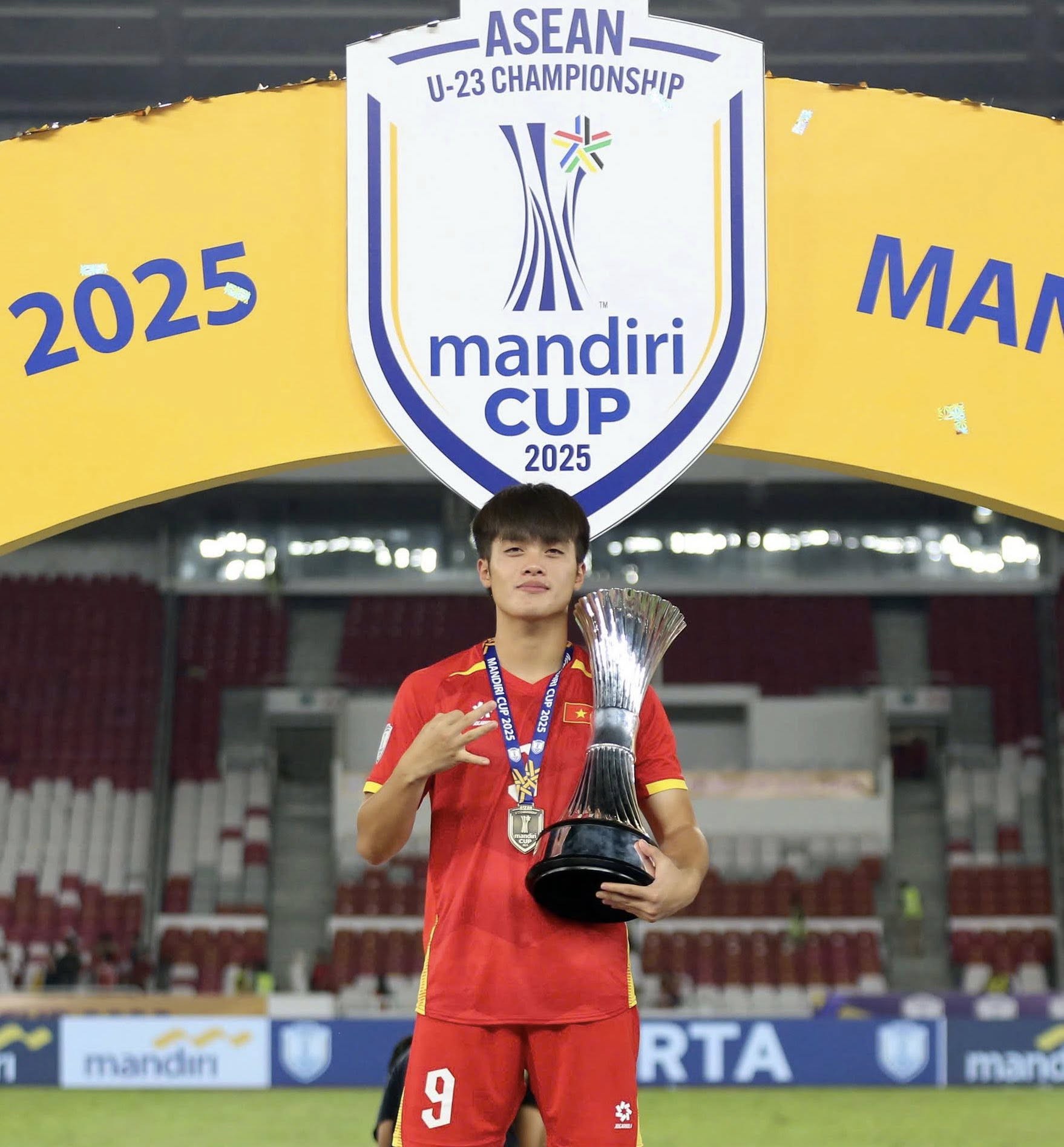 Hinh anh U23 Việt Nam giành Huy chương Đồng châu Á: Những gương mặt sáng trong đêm rực lửa 4