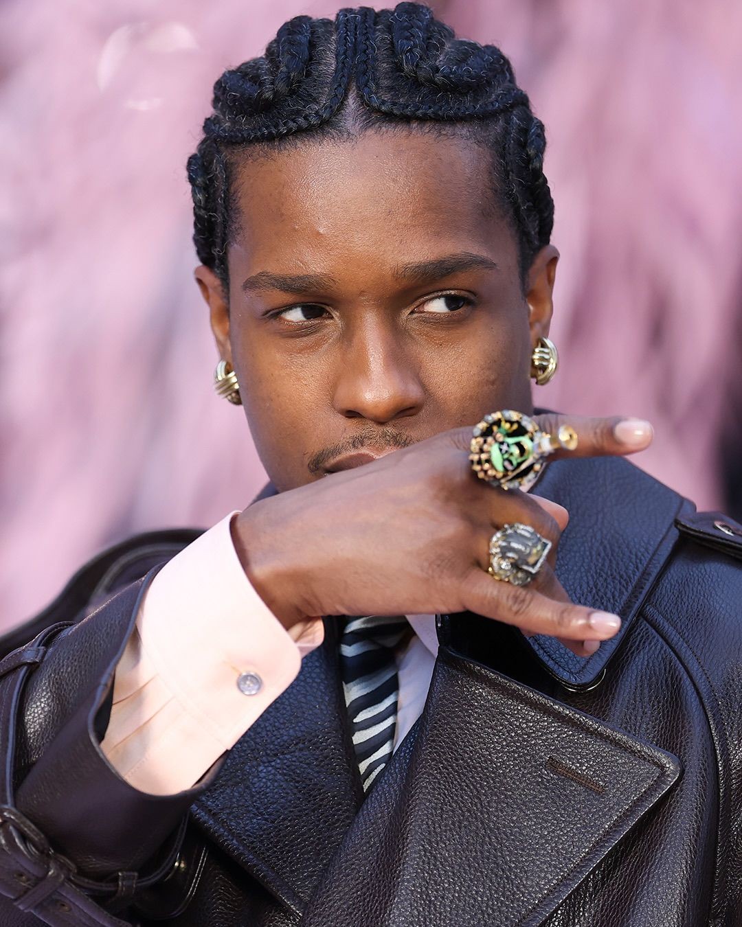 Hinh anh A Rocky bước vào địa hạt trang sức với PAVĒ NITEŌ 2