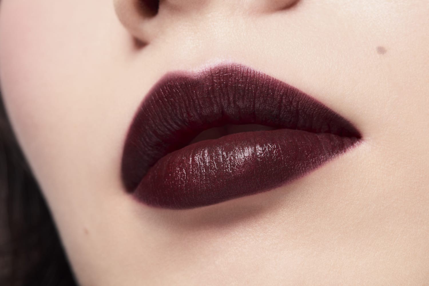 Hinh anh CHANEL Rouge Noir - Huyền thoại của một sắc màu 3