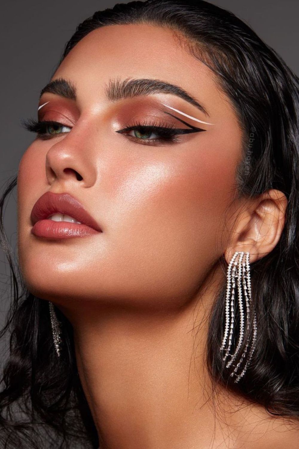 Hinh anh 5 layout trang điểm không ánh nhũ cho mùa lễ hội 10