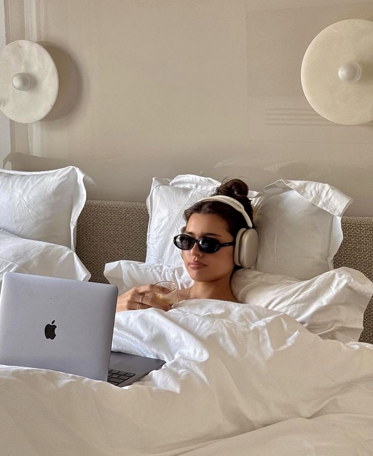 Hinh anh Thành công ngày nay có được định nghĩa bằng sự nghiệp? 4