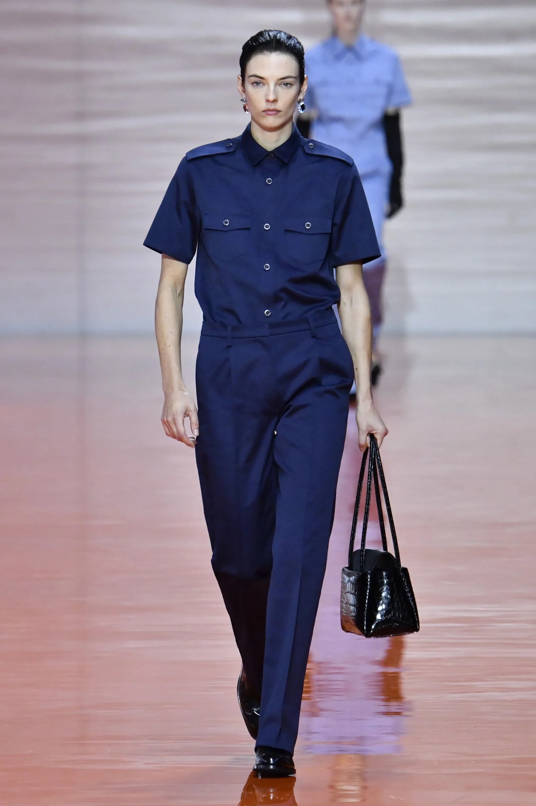 Hinh anh Xanh cobalt: gam màu đang chiếm lĩnh cả thảm đỏ lẫn đời sống của sao Hollywood 4