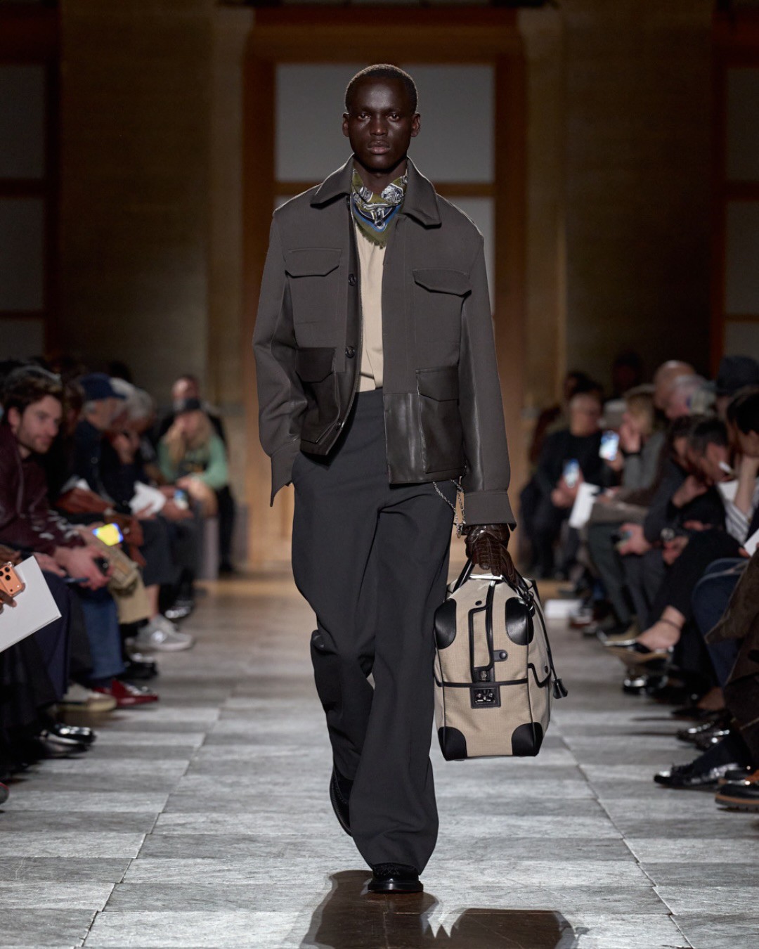 Hinh anh Paris Fashion Week 2026: Véronique Nichanian khép lại một kỷ nguyên tại Hermès menswear 5