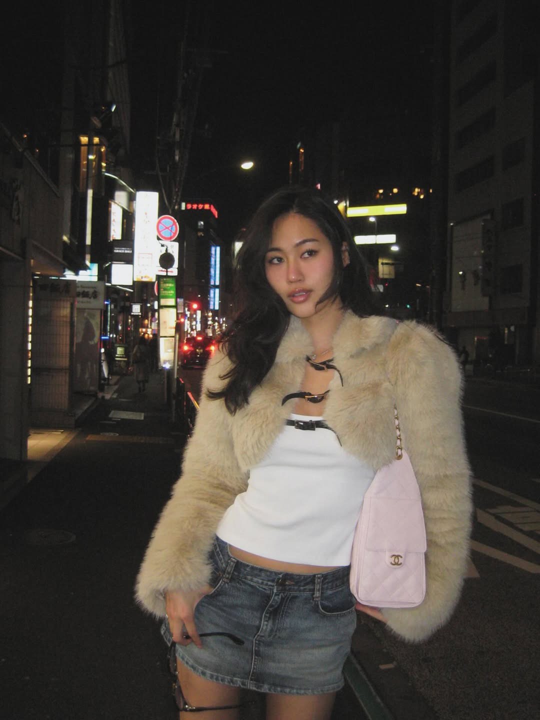 Hinh anh Áo lông: Từ điểm nhấn tiệc tùng đến item đa nhiệm mùa lạnh 14