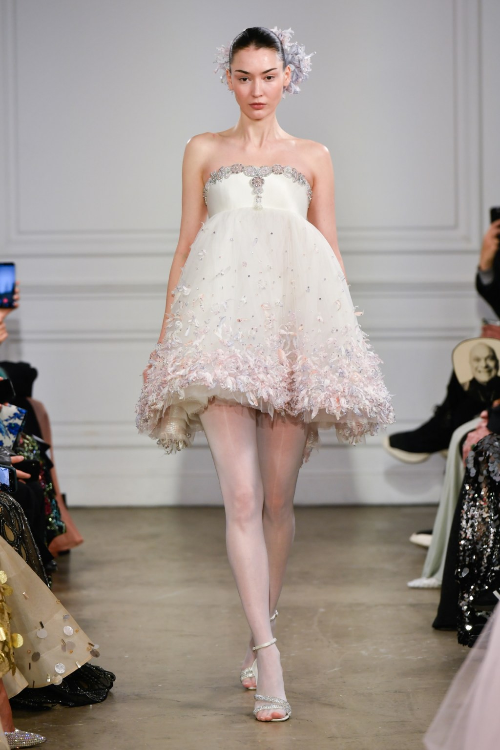 Hinh anh Phan Huy dệt nên giấc mộng hoàng triều với "Cành Vàng Lá Ngọc" tại Haute Couture SS26 24