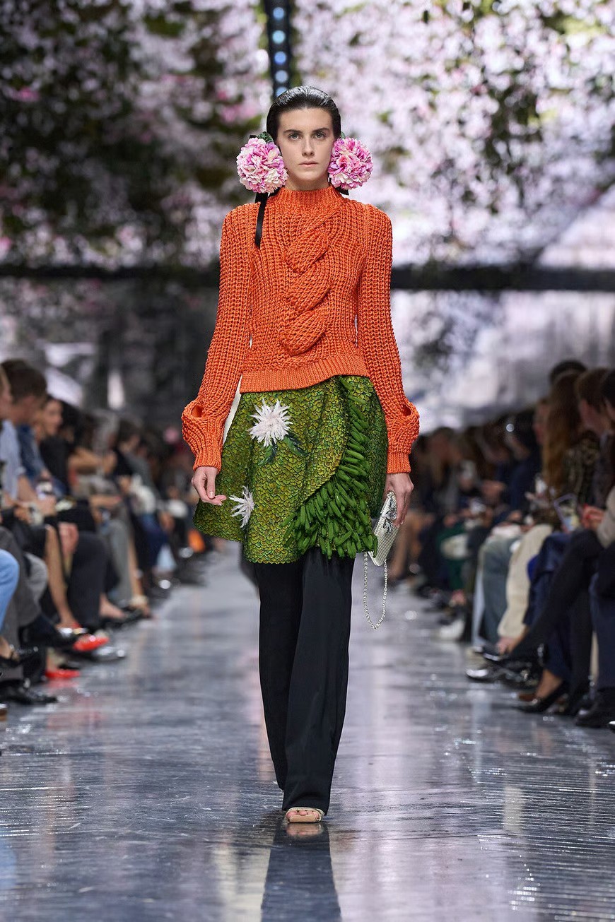 Hinh anh Jonathan Anderson và phép thử Haute Couture: “Kẻ dị biệt” học cách khiêm nhường tại Dior 8