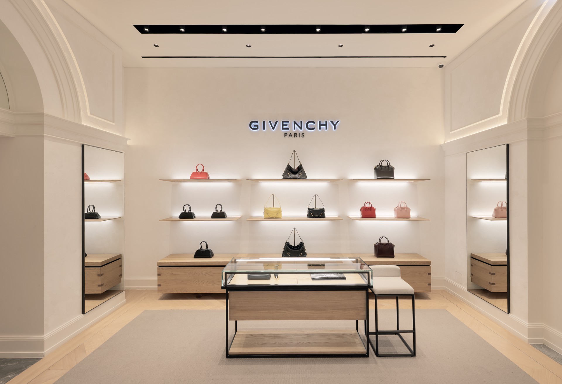 Hinh anh SIS Continental mang tới bước chuyển mới trong thị trường xa xỉ với mô hình đa thương hiệu 1