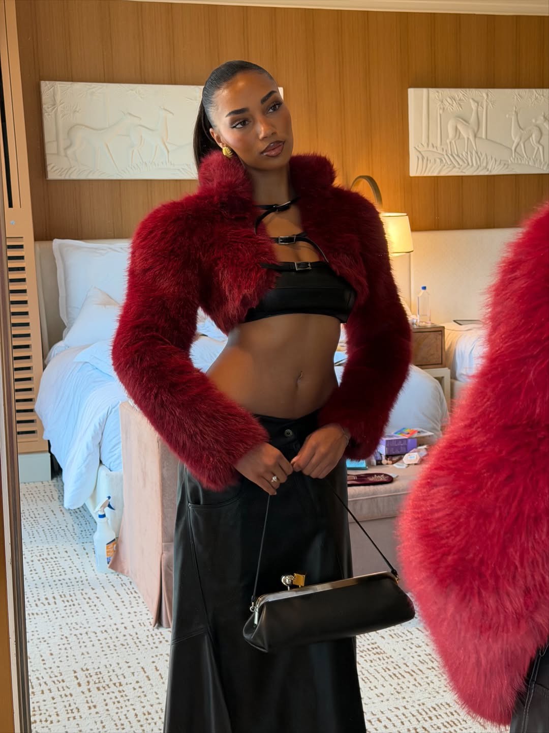 Hinh anh Áo lông: Từ điểm nhấn tiệc tùng đến item đa nhiệm mùa lạnh 17