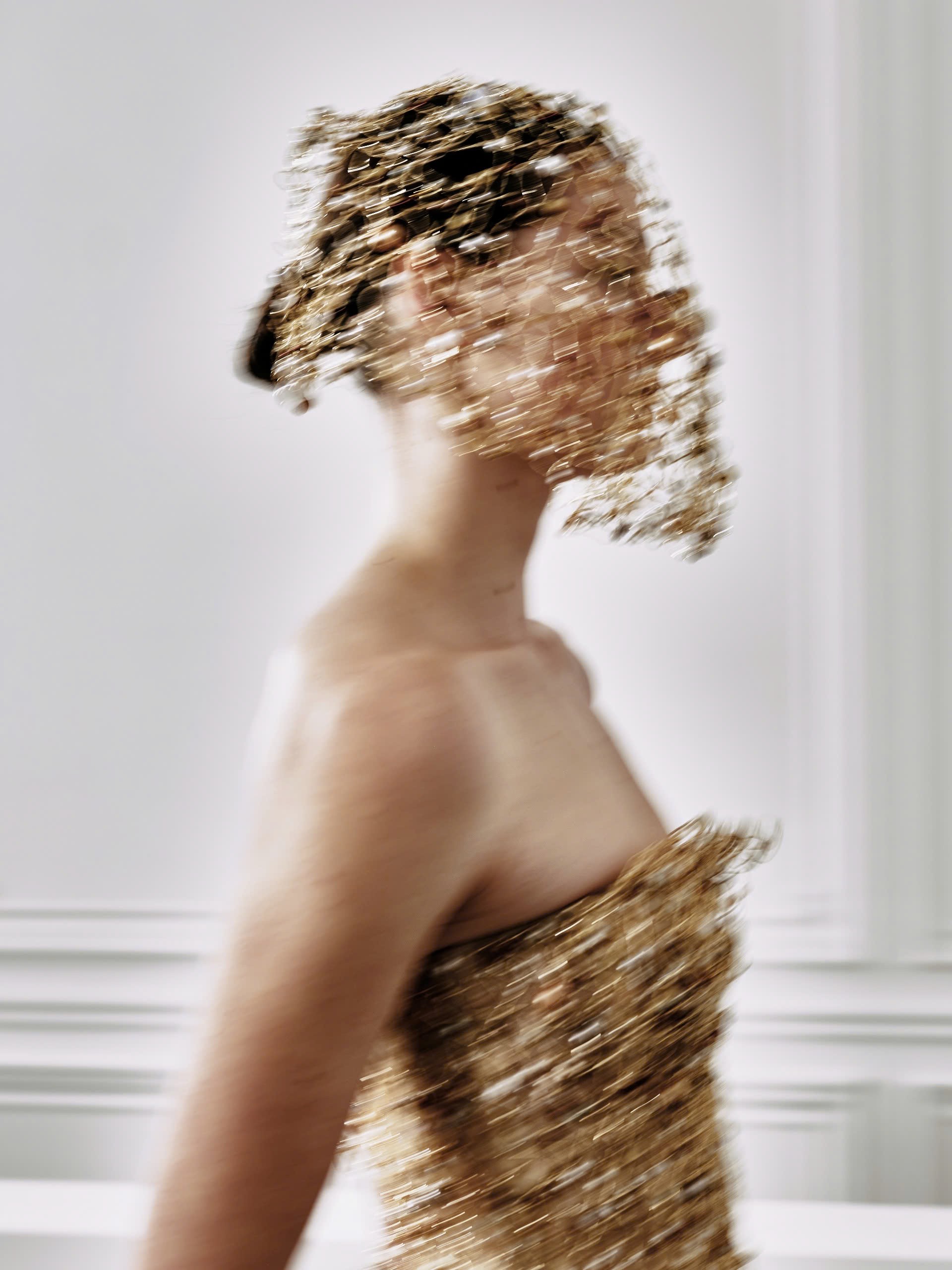 Hinh anh Phan Huy dệt nên giấc mộng hoàng triều với "Cành Vàng Lá Ngọc" tại Haute Couture SS26 14