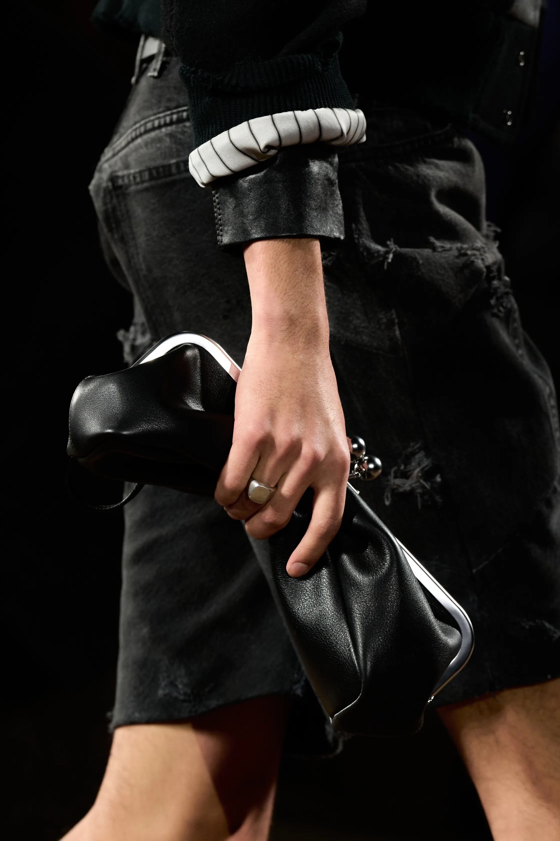 Hinh anh Coach Fall/Winter 2026: Thế nào là tinh thần nổi loạn của “dân chơi” nước Mỹ? 15