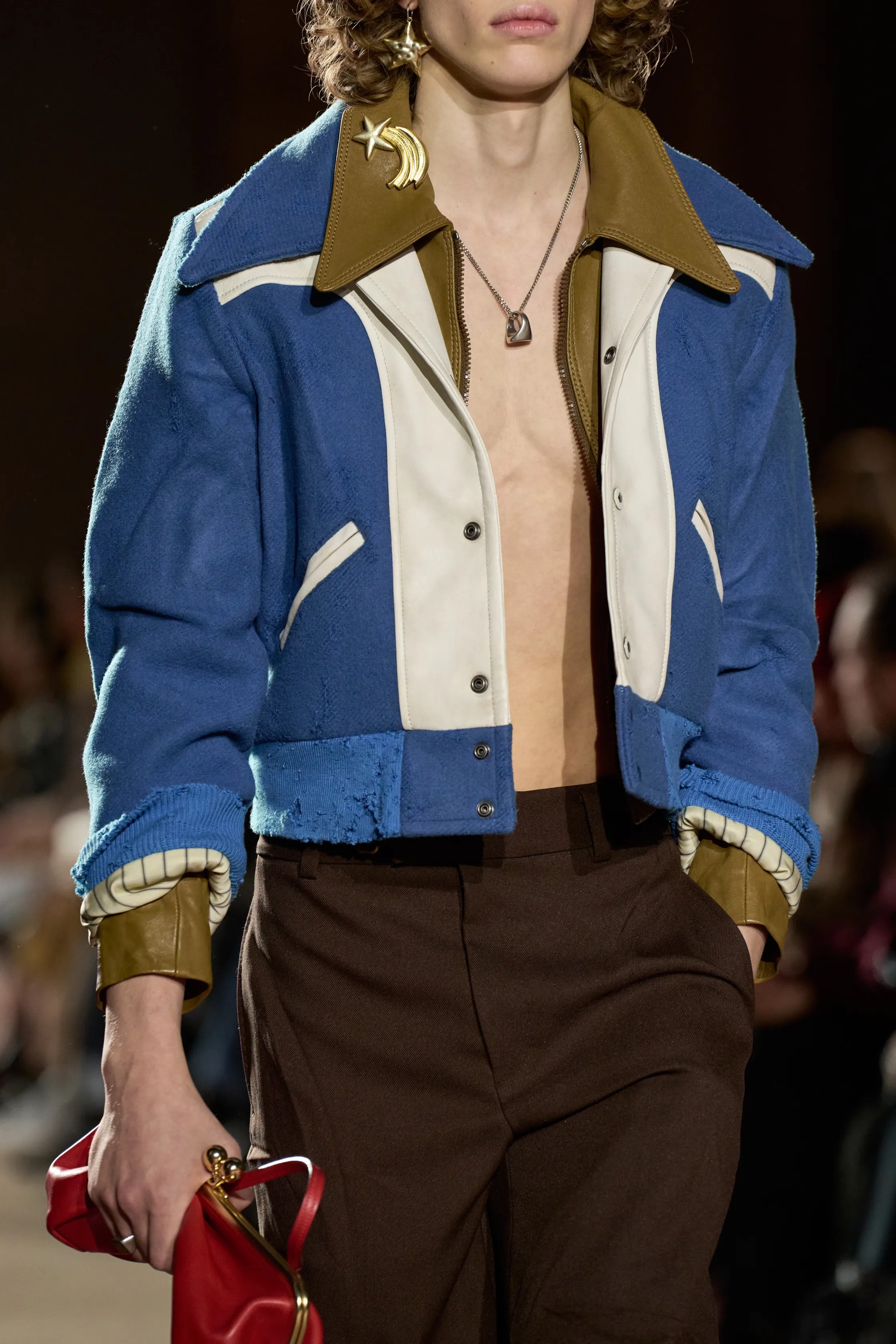 Hinh anh Coach Fall/Winter 2026: Thế nào là tinh thần nổi loạn của “dân chơi” nước Mỹ? 11