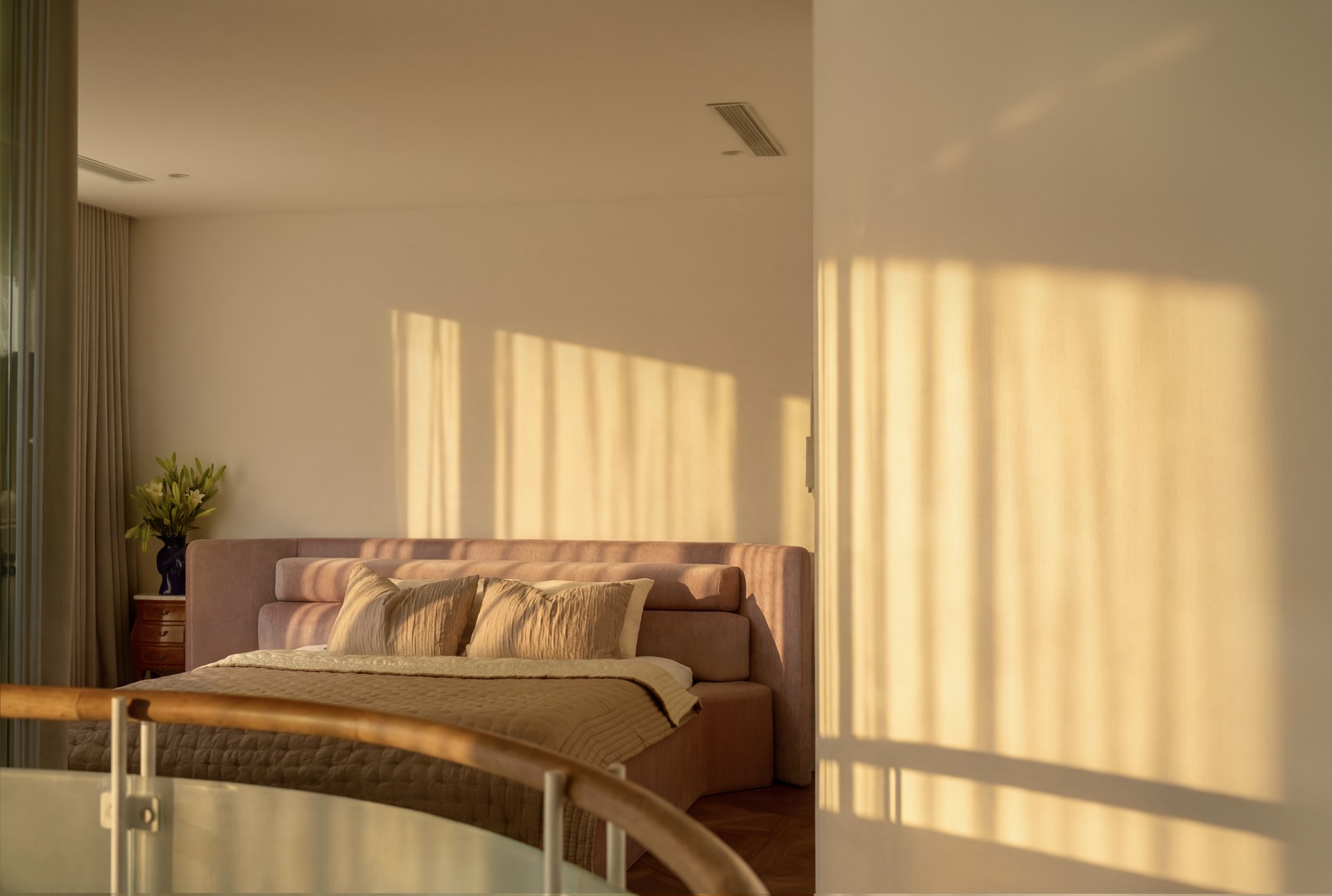 Hinh anh MC Maison: Yêu, và sự trưởng thành của một không gian "Trendy" 7