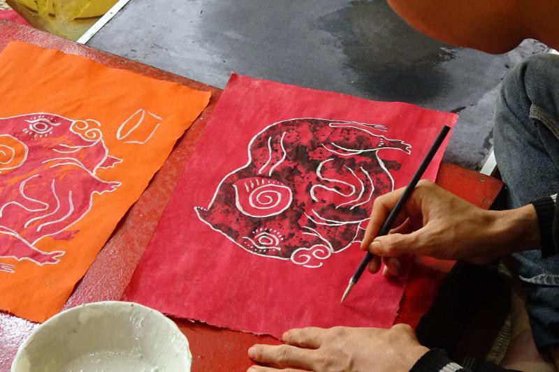 Hinh anh Những nét cọ đậm tính biểu tượng trong tranh năm mới của người Á Đông 1