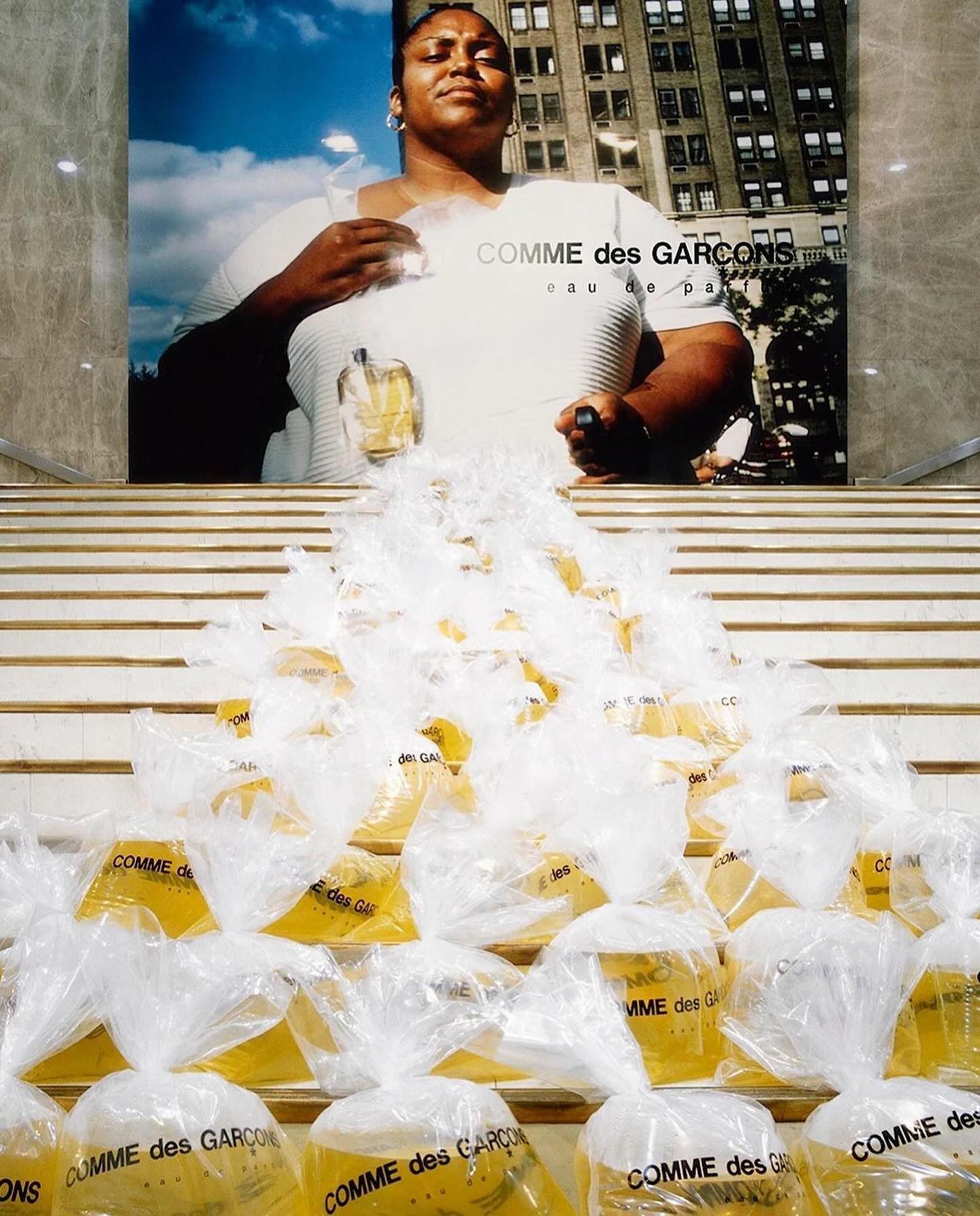 Hinh anh Rei Kawakubo và mùi hương của sự nổi loạn 7