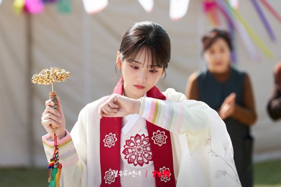 Hinh anh Huyền học lên sóng: Vì sao giới trẻ Hàn Quốc ngày càng say mê tâm linh? 4