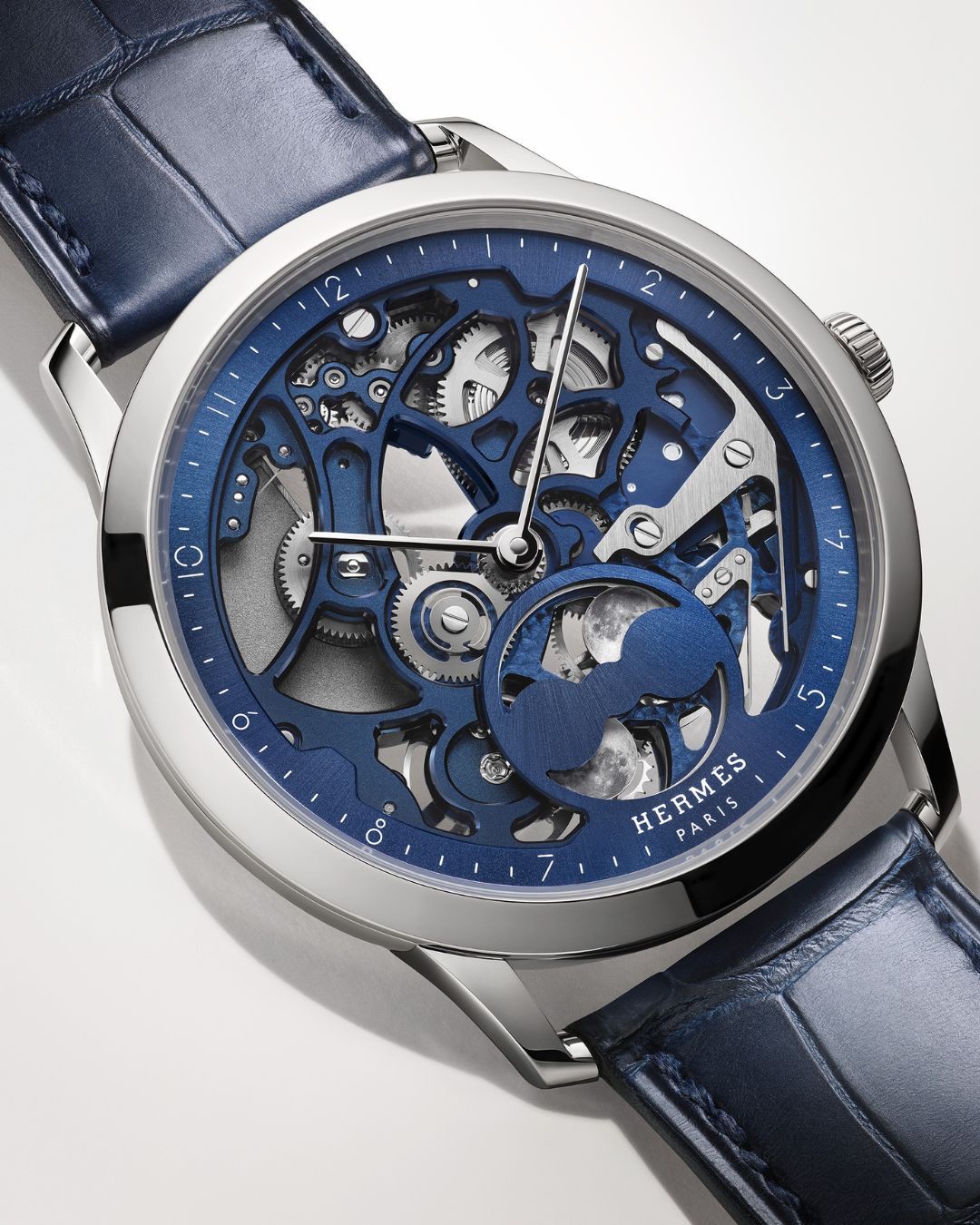 Hinh anh Slim d’Hermès Squelette Lune: khi vầng trăng trôi qua không gian cơ khí 7