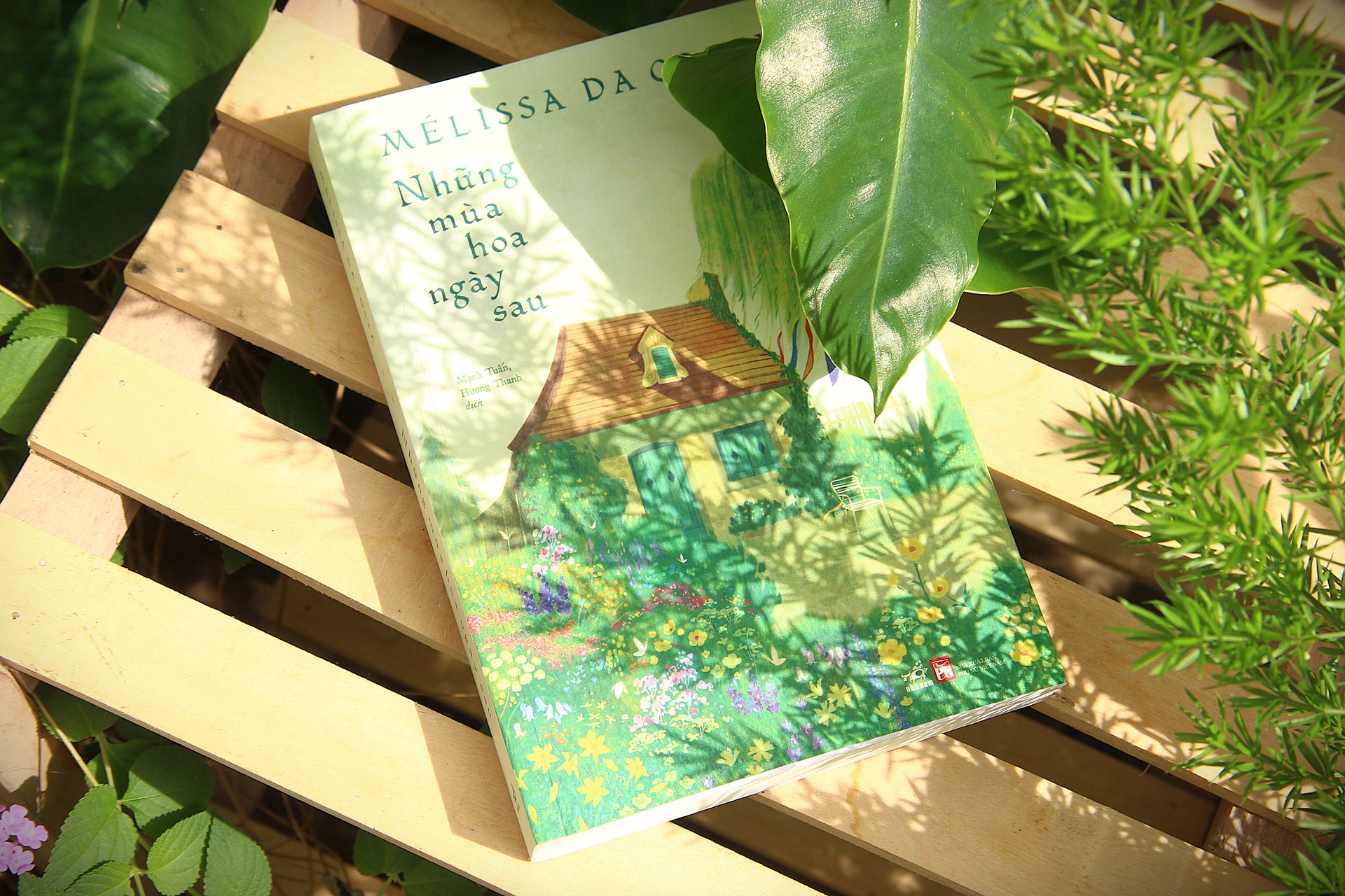 Khi nỗi đau nở hoa trong "Những mùa hoa ngày sau"