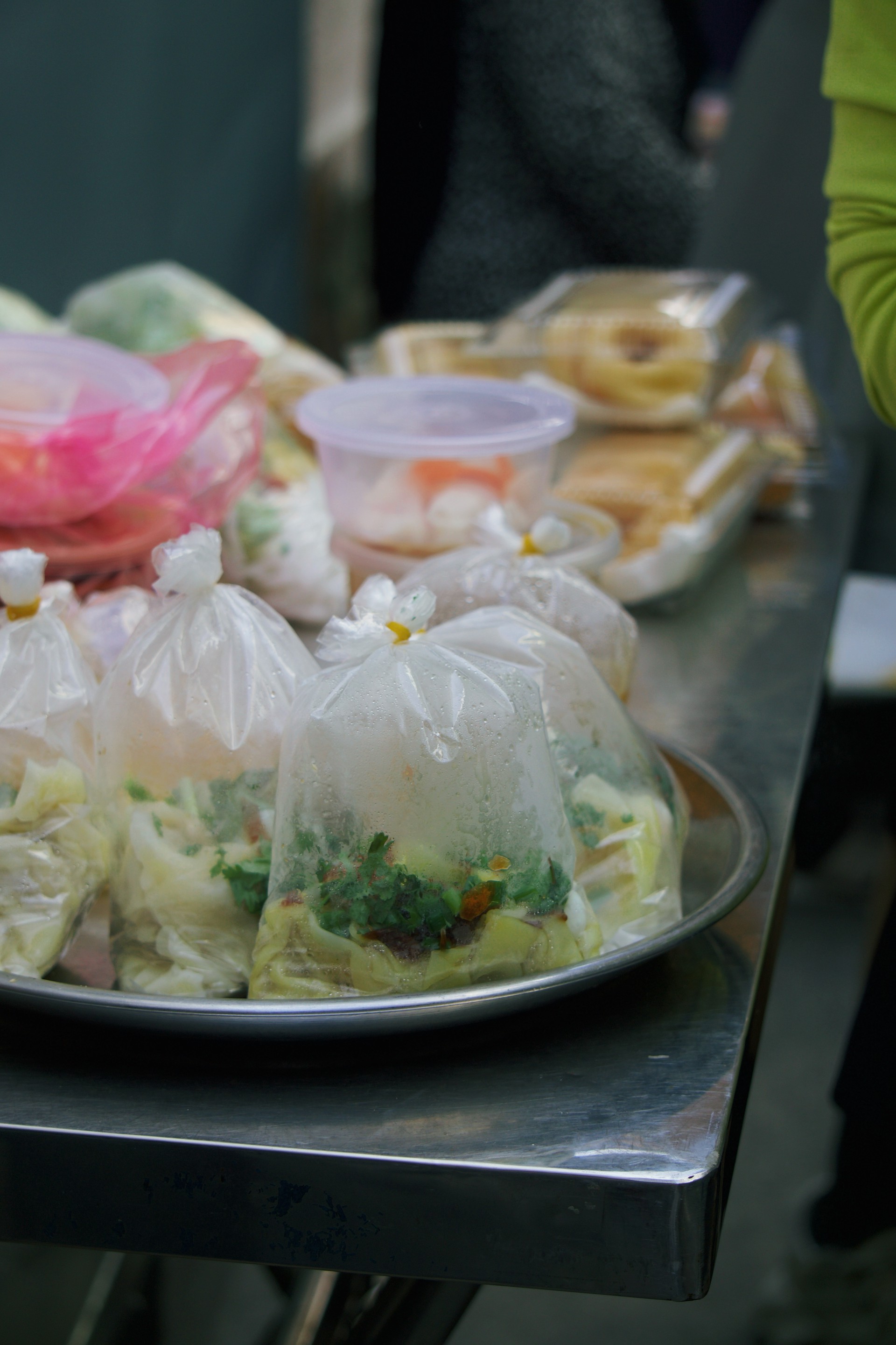 Hinh anh ‘Chợ ẩm thực Hồi giáo’ trong tháng chay Ramadan: Nhịp đập đức tin giữa phố thị 2